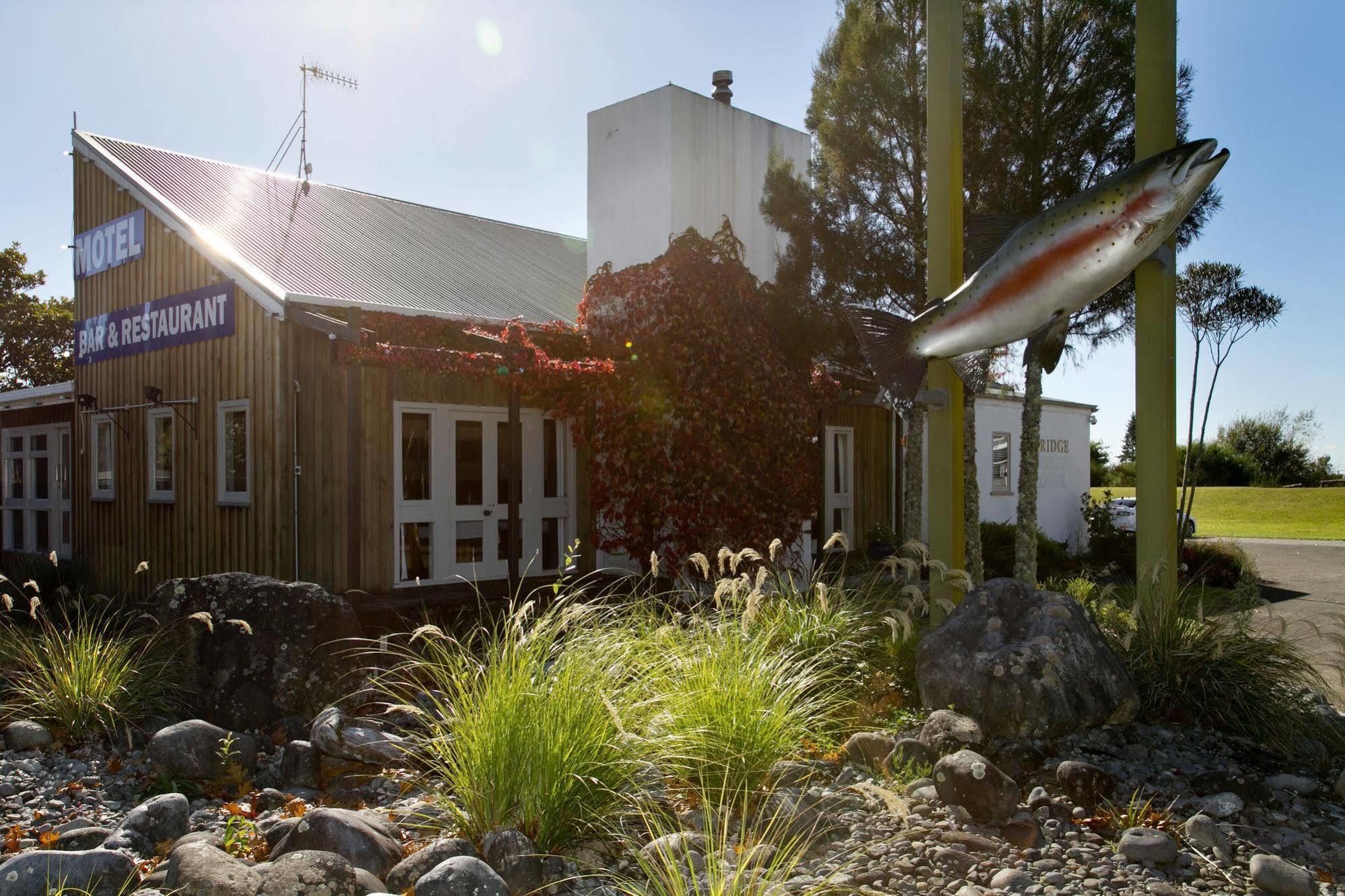 Turangi Bridge Motel Exterior foto